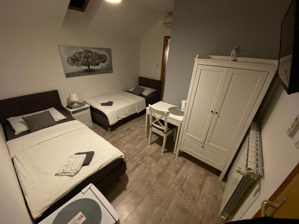 Guest House Lucija Buzin Εξωτερικό φωτογραφία