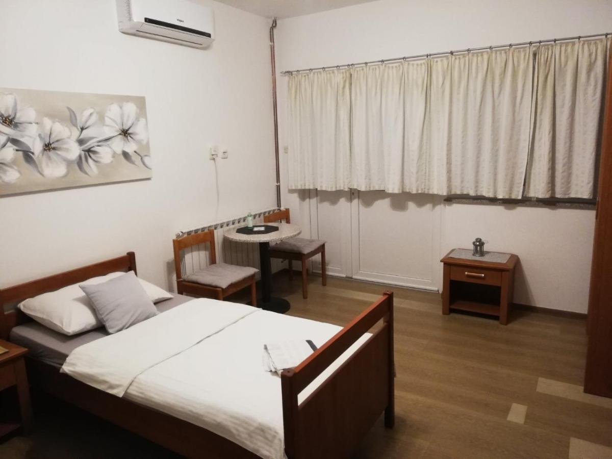 Guest House Lucija Buzin Εξωτερικό φωτογραφία