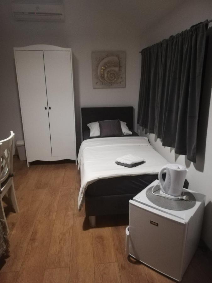 Guest House Lucija Buzin Εξωτερικό φωτογραφία